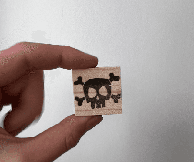 Tampon crâne (Jour 25 - Stamp-Tober 2025) 