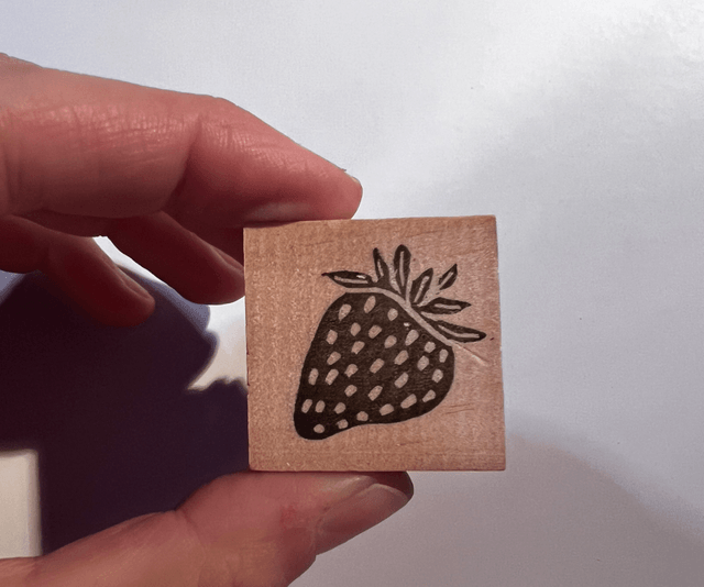 Tampon Fraise (Jour 11 - Stamp-Tober 2025)
